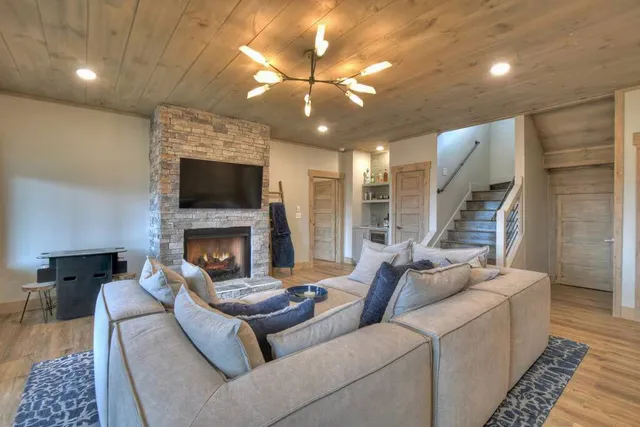 Wander Georgia Bears #49