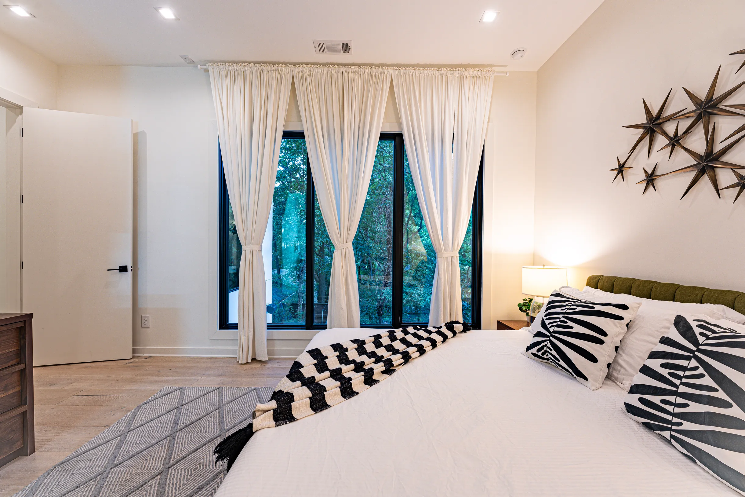 Wander Atlanta Showpiece #47