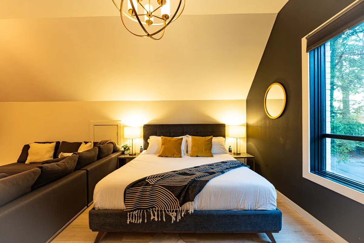 Bedroom 6 image