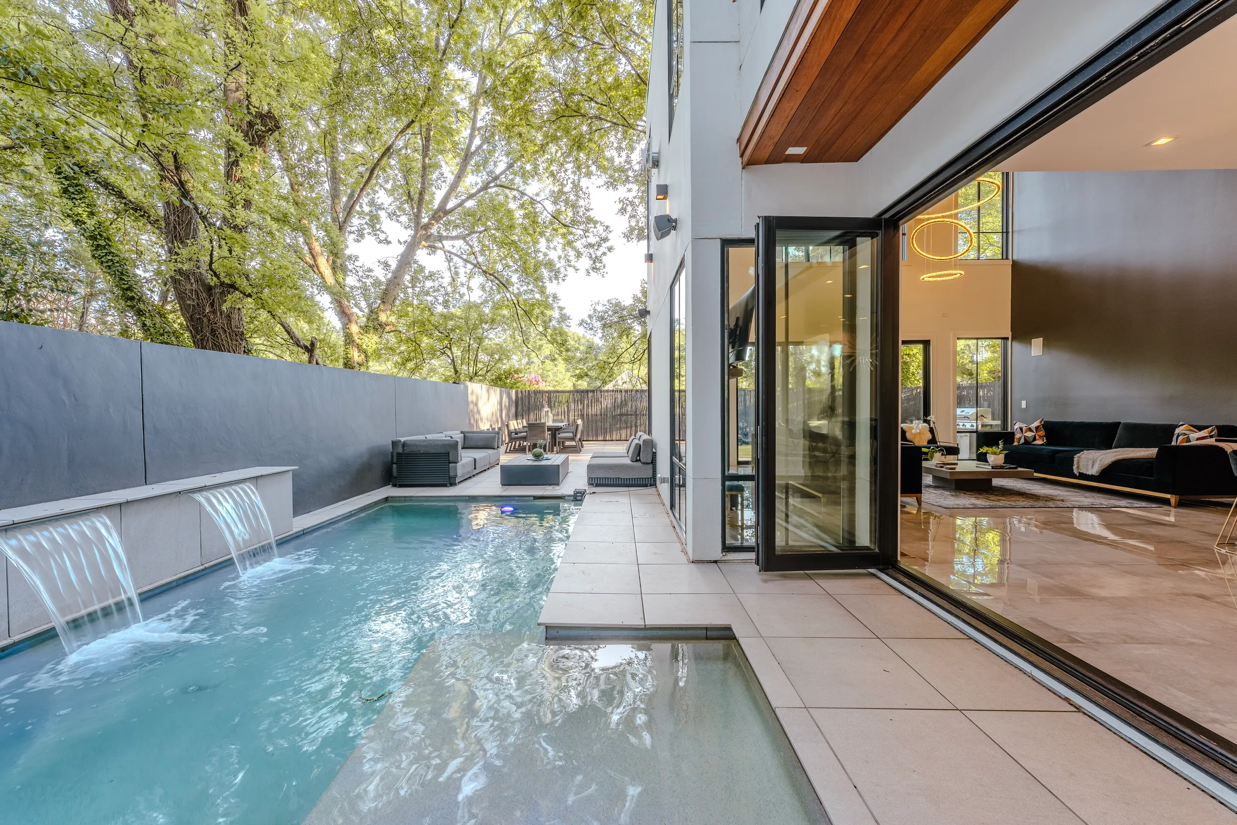 Wander Atlanta Showpiece #61