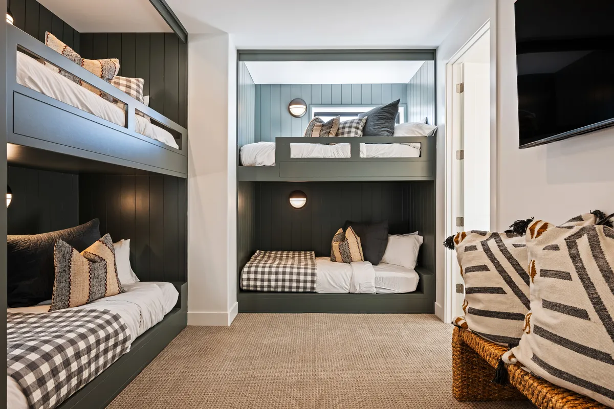 Bunk Bedroom 1 image