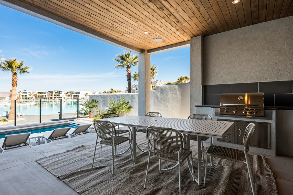 Wander St. George Pearl