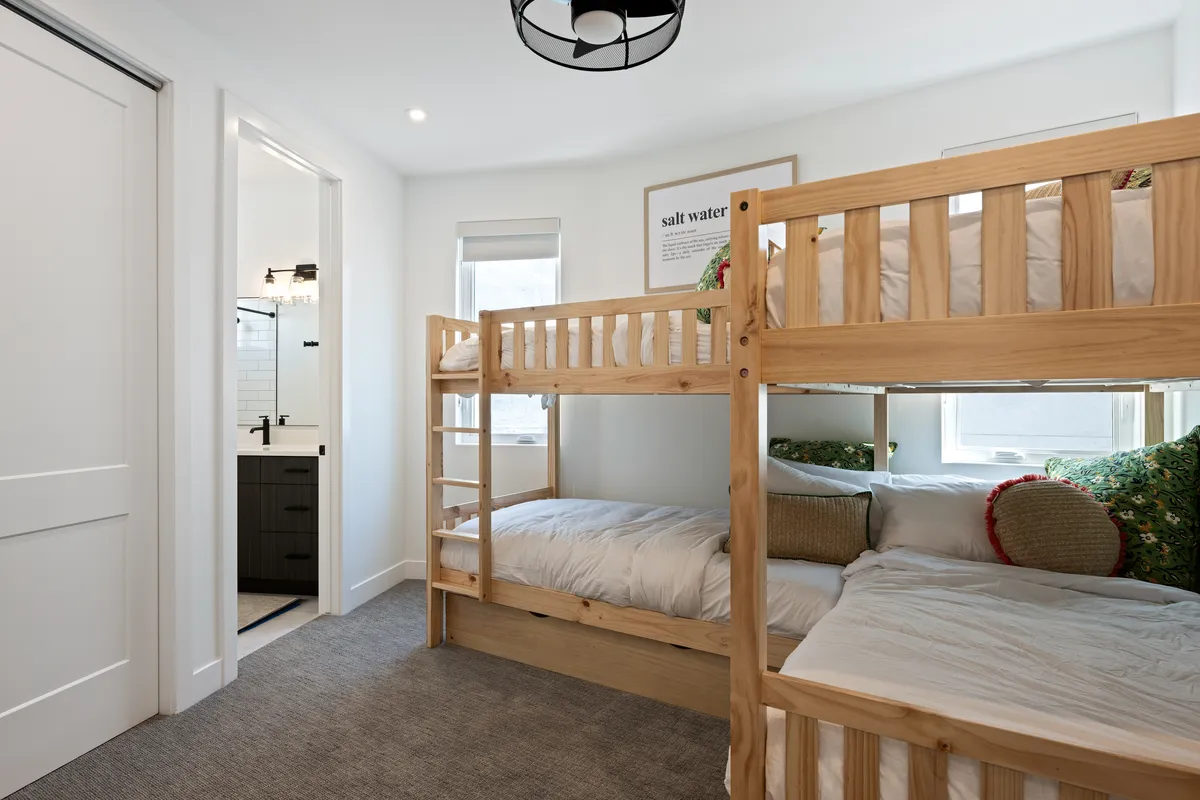 Bunk Bedroom 2 image