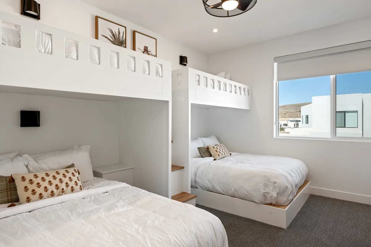 Bunk Bedroom 1 image