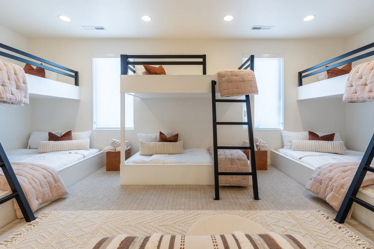 Bunk Bedroom 1 image
