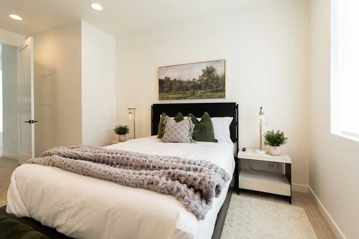 Bedroom 6 image