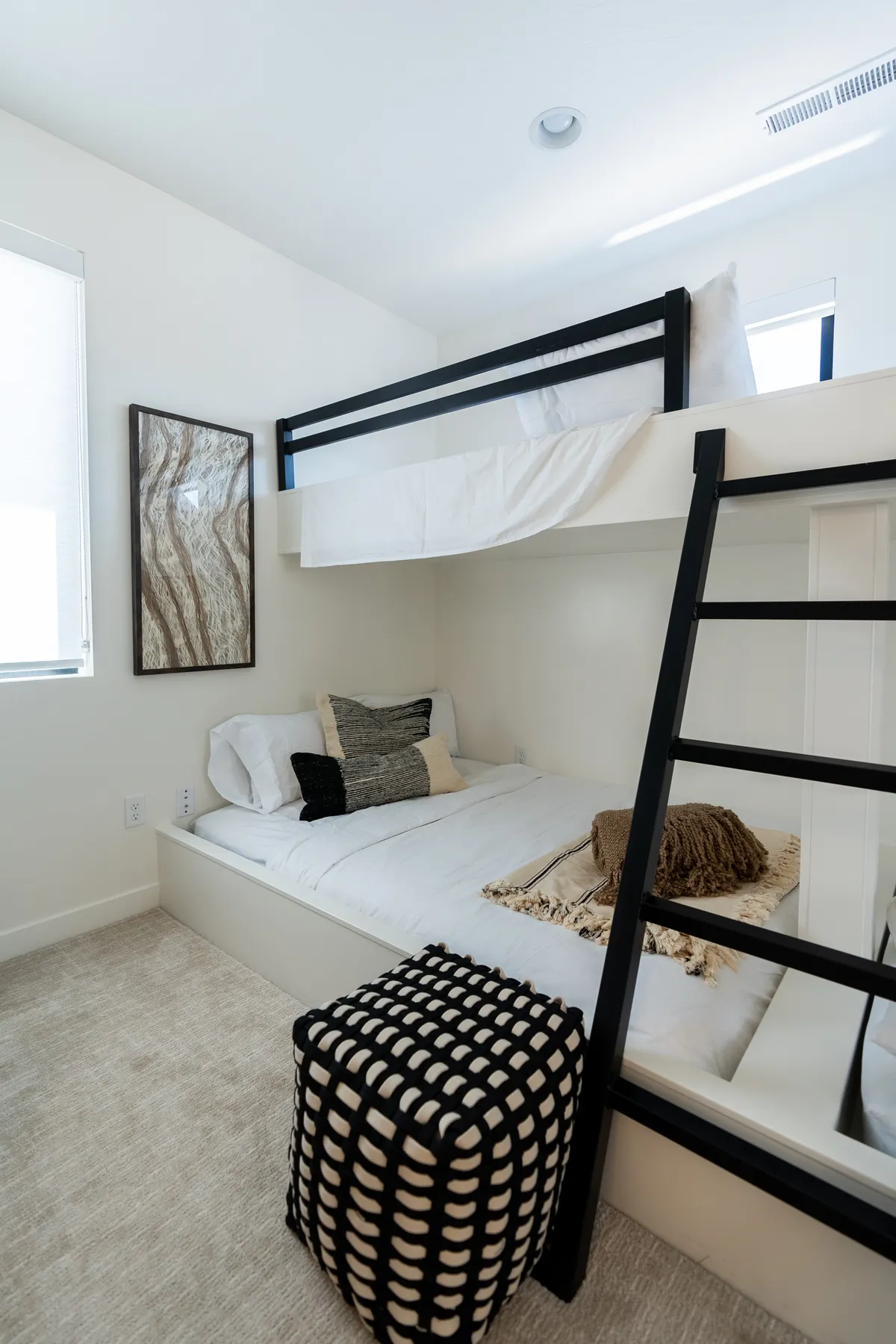 Wander St. George Cyan #55