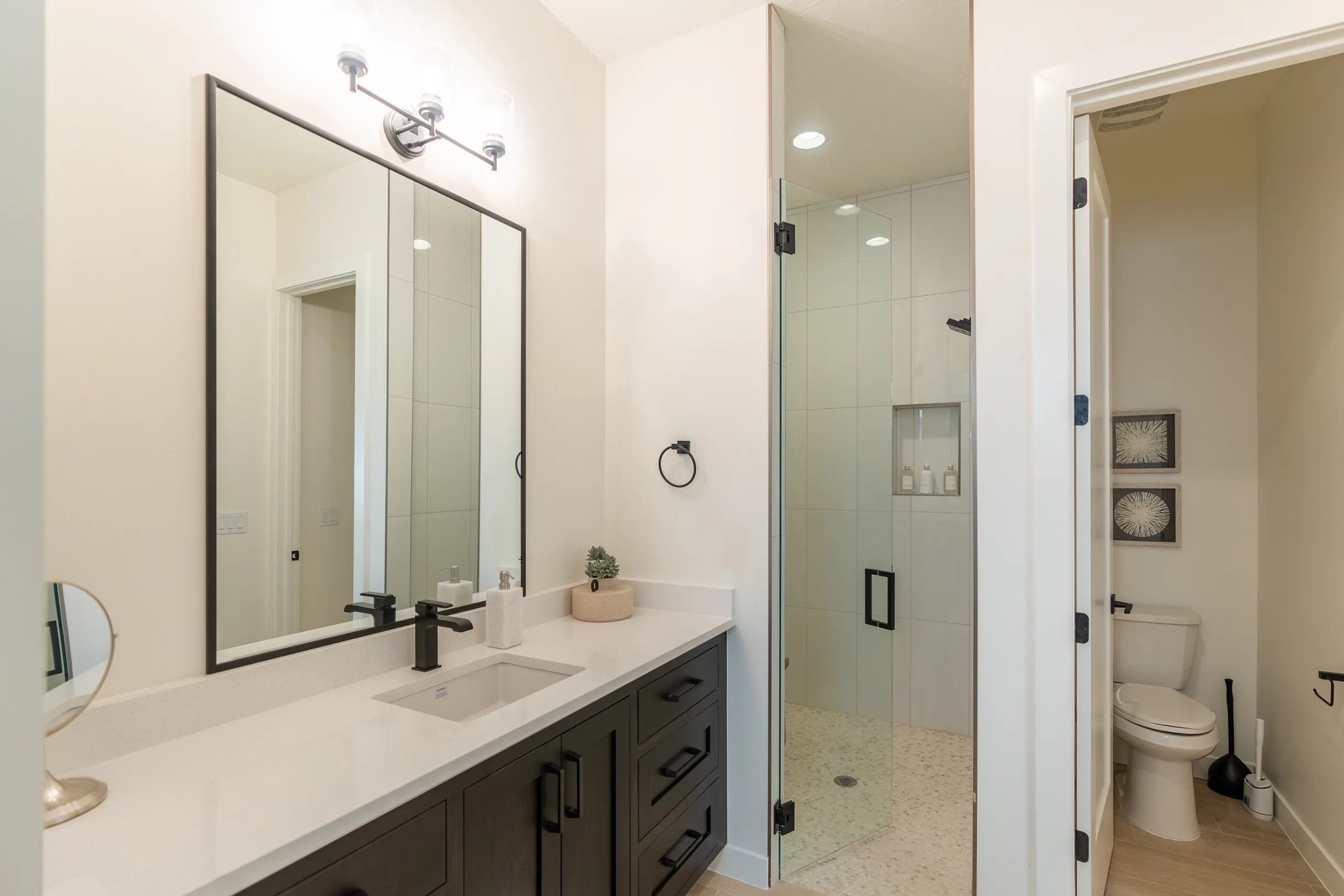 Wander St. George Cyan #26