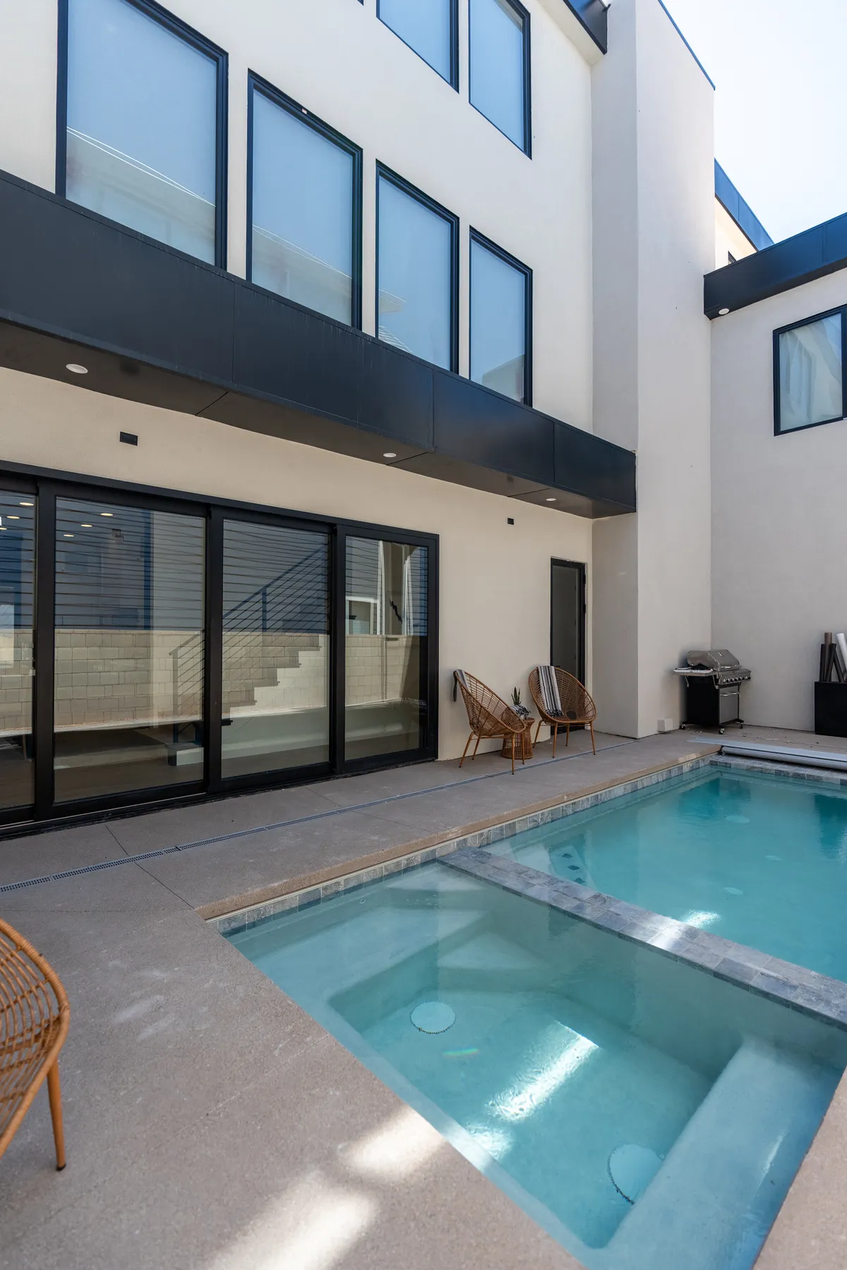 Wander St. George Cyan #43