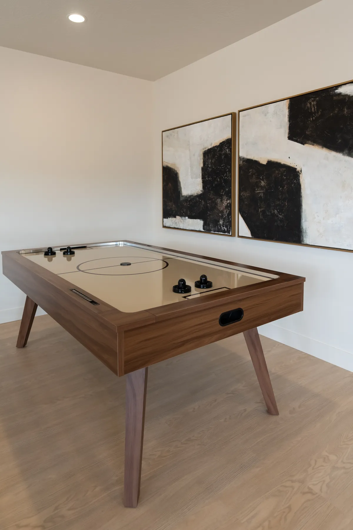 Wander St. George Spark #24