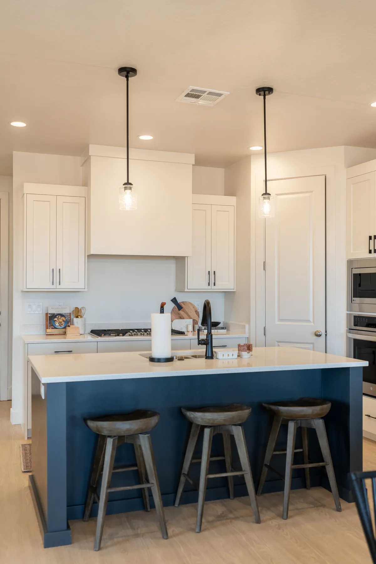 Wander St. George Spark #26