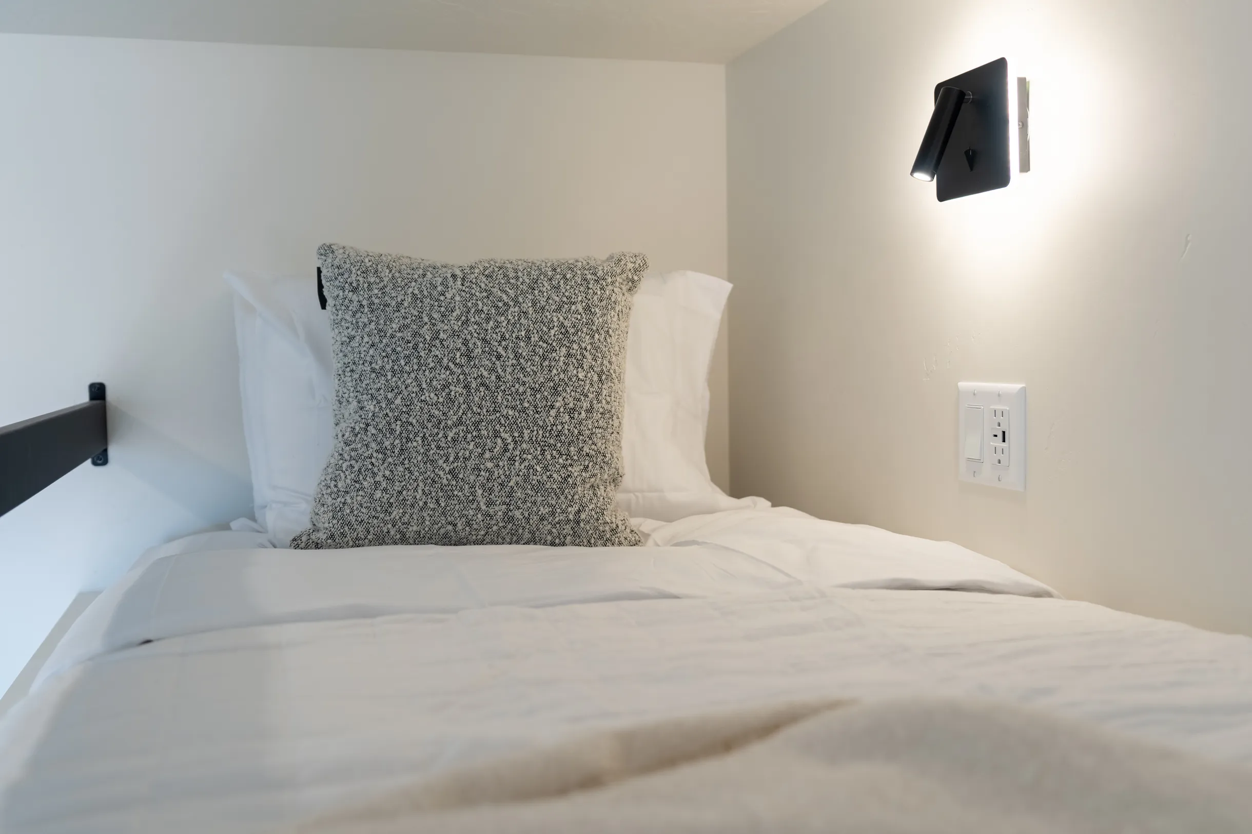 Wander St. George Spark #38