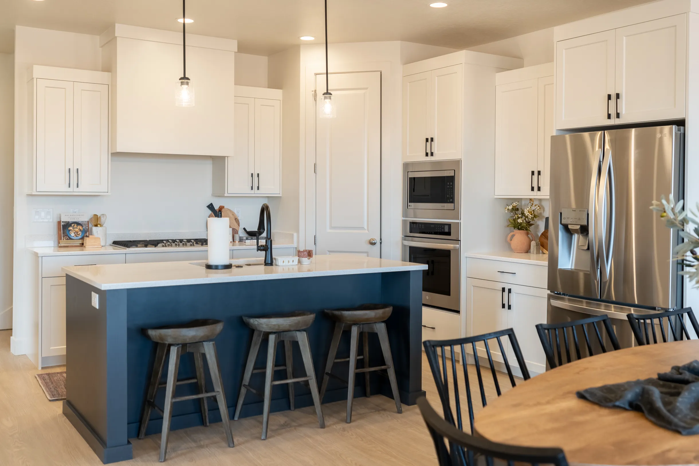 Wander St. George Spark #13