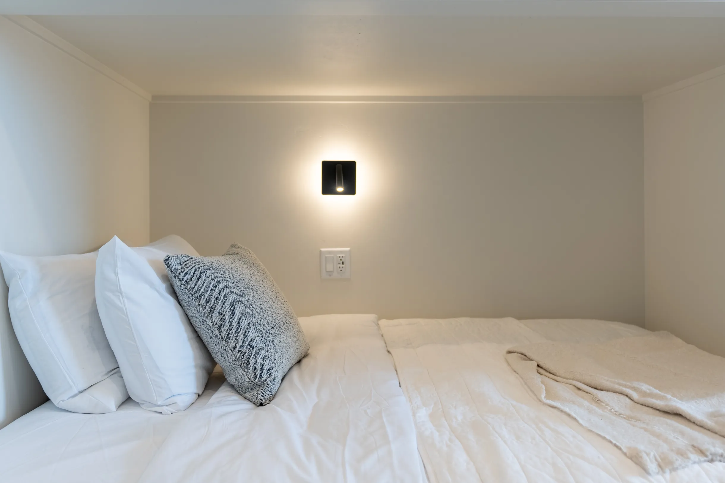 Wander St. George Spark #32