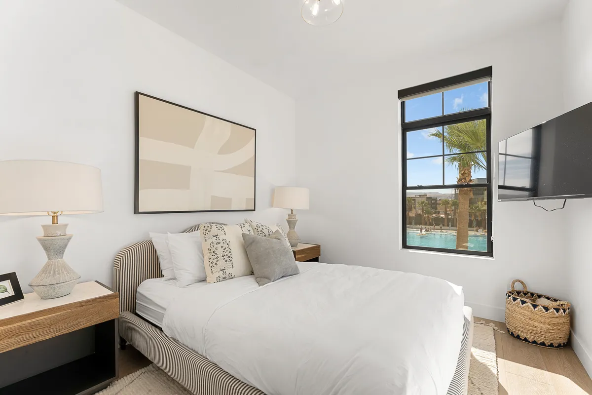 Bedroom 7 image