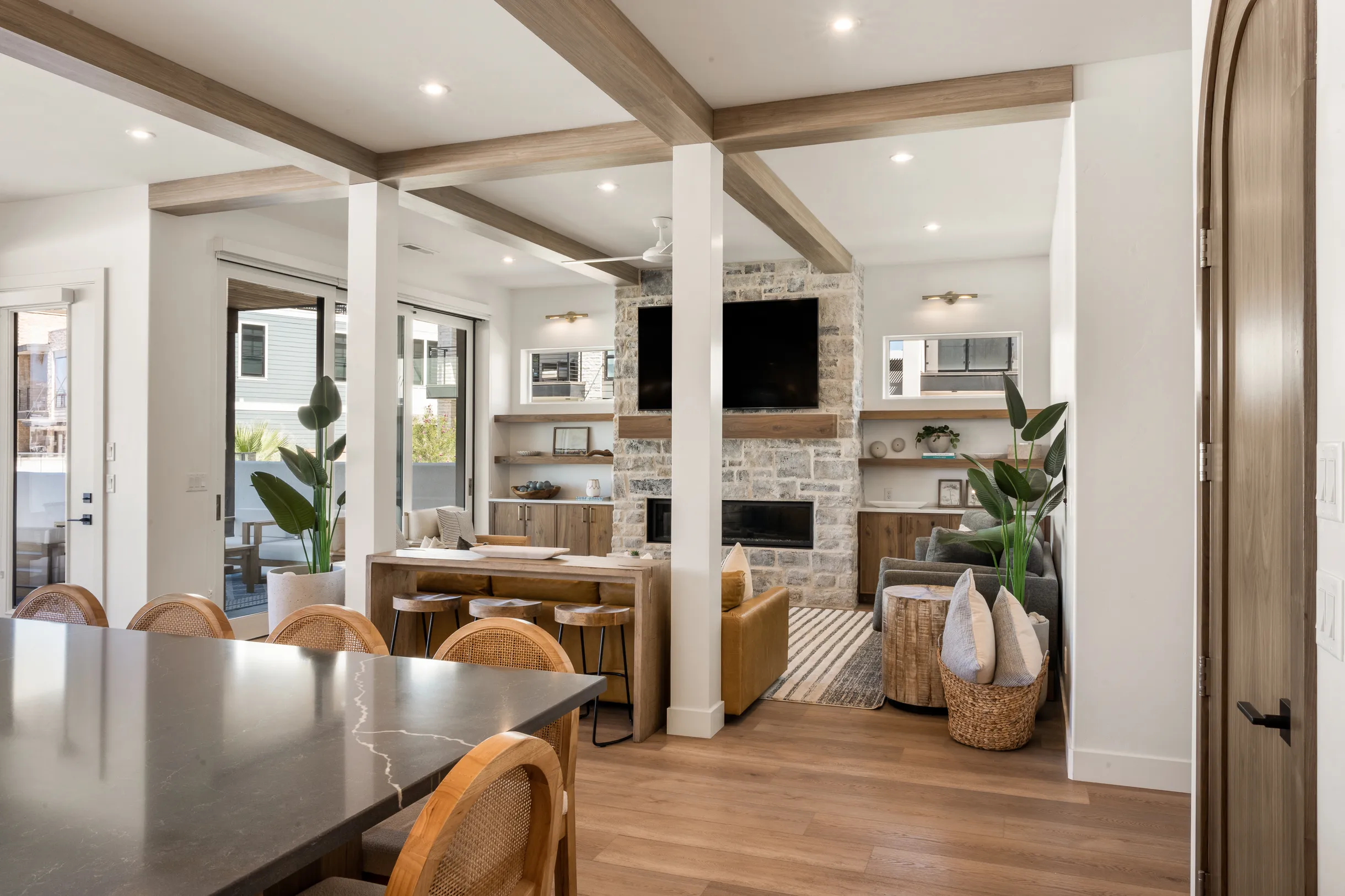 Wander St. George Glow #52