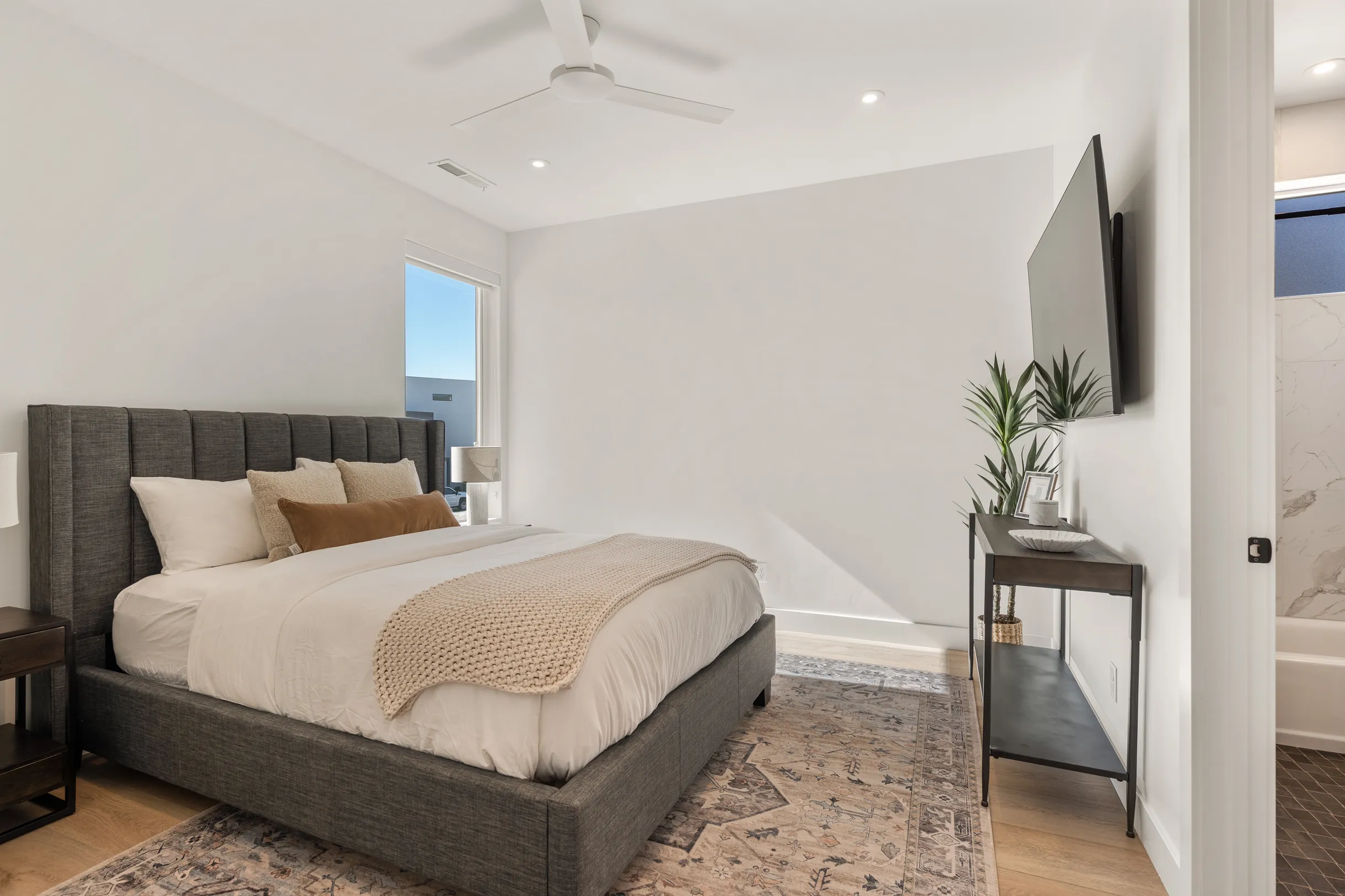 Wander St. George Glow #11