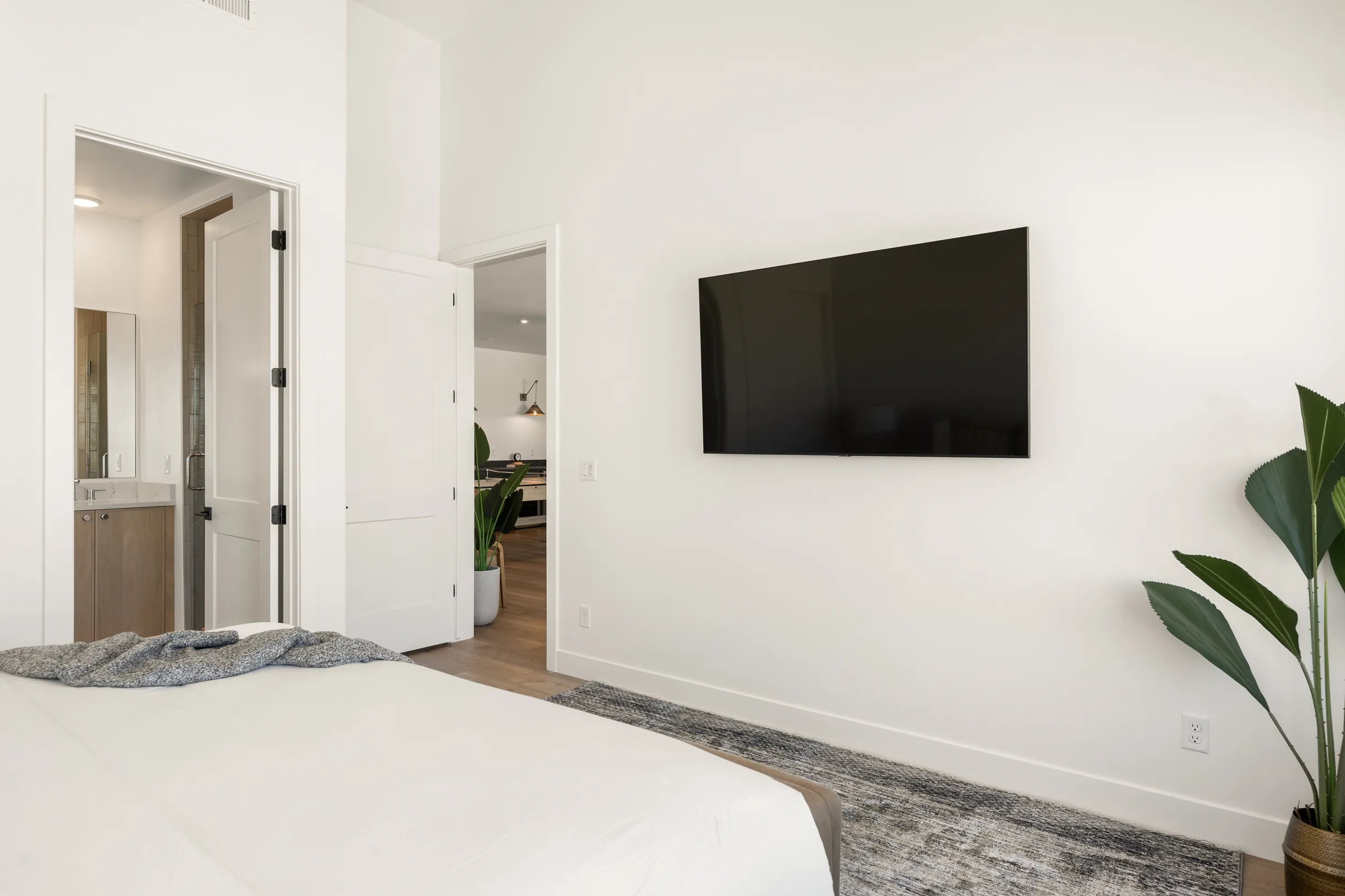 Wander St. George Glow #69