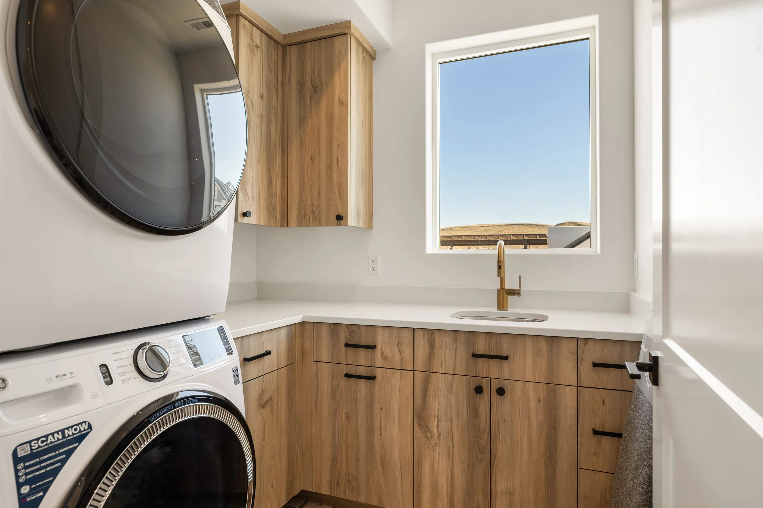 Wander St. George Glow #14