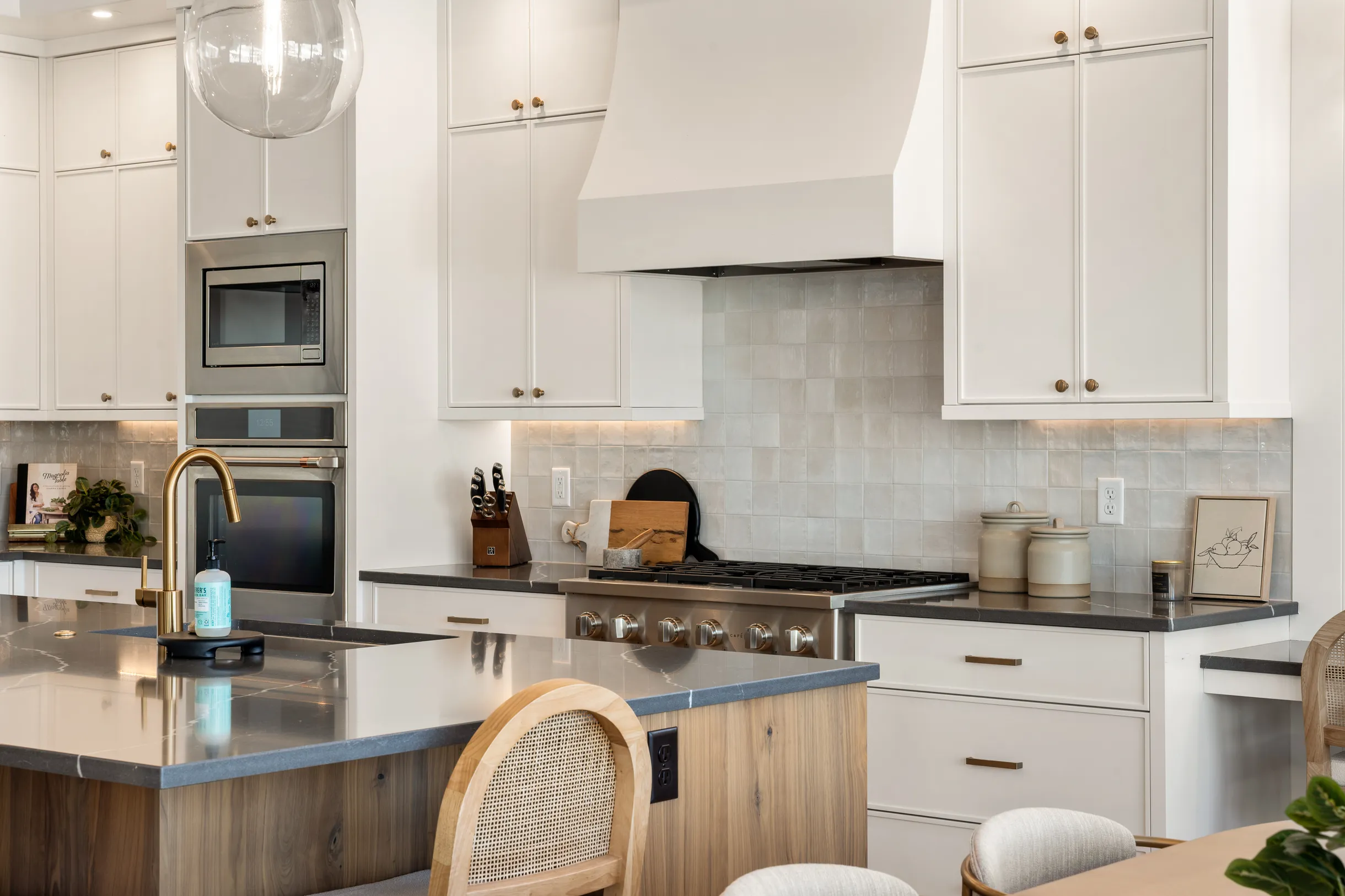 Wander St. George Glow #57