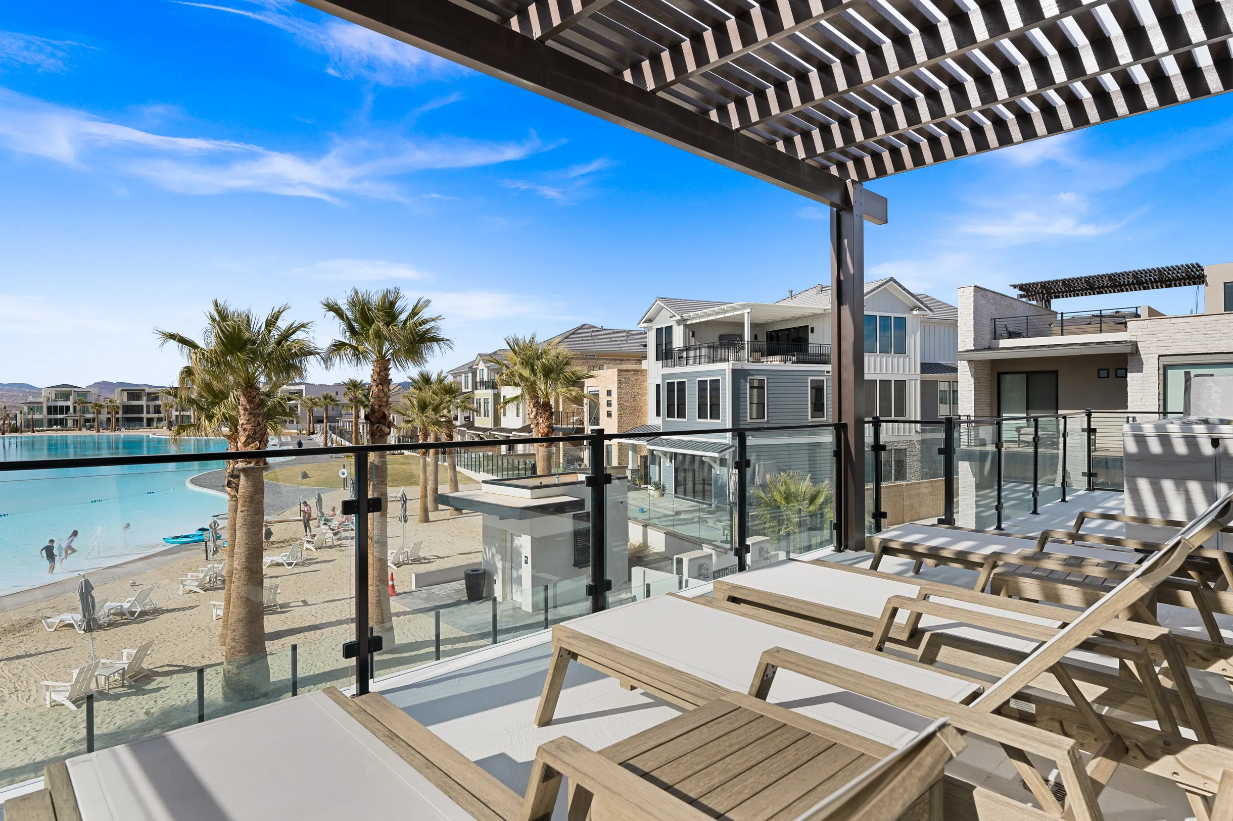 Wander St. George Glow #58