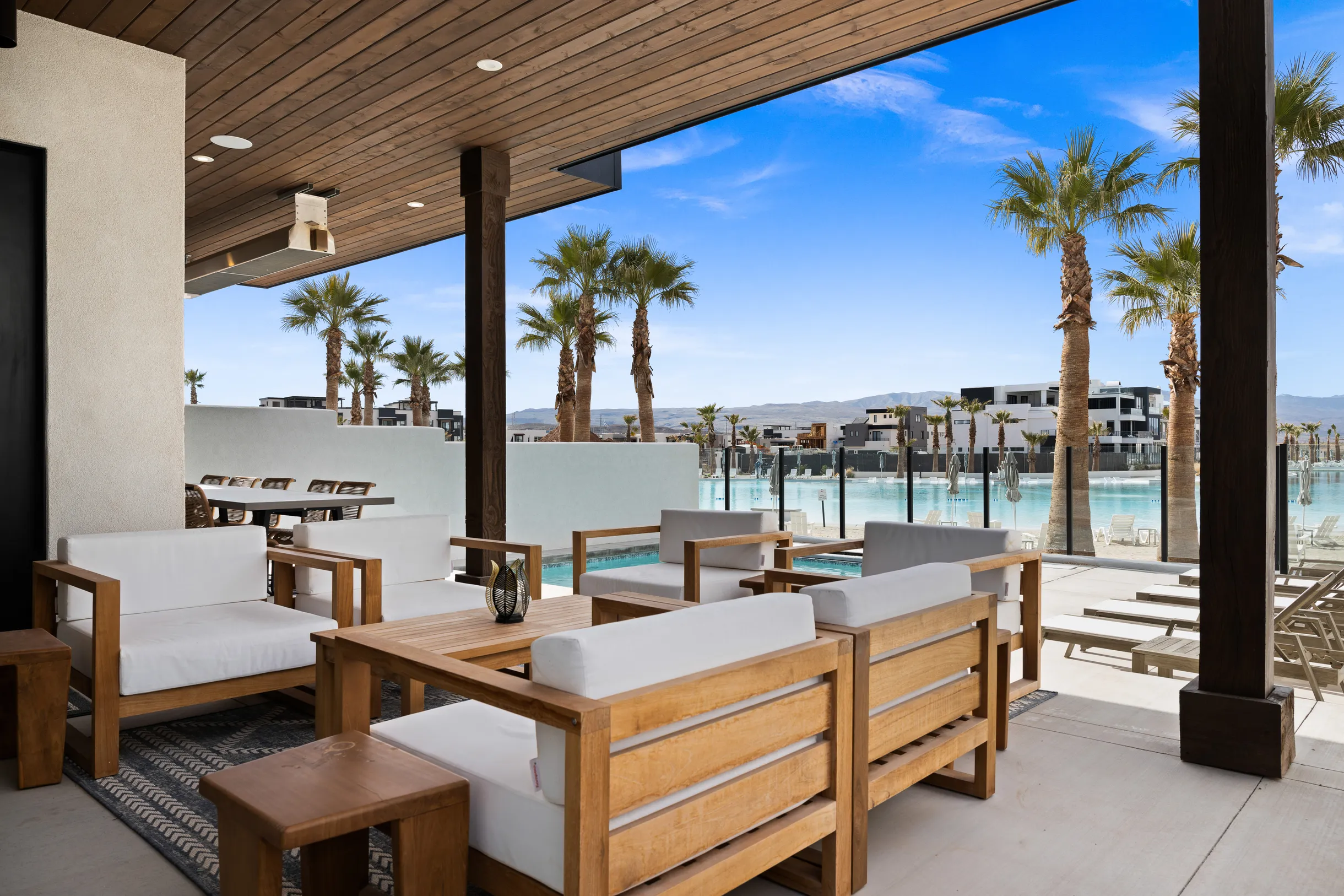 Wander St. George Glow #59