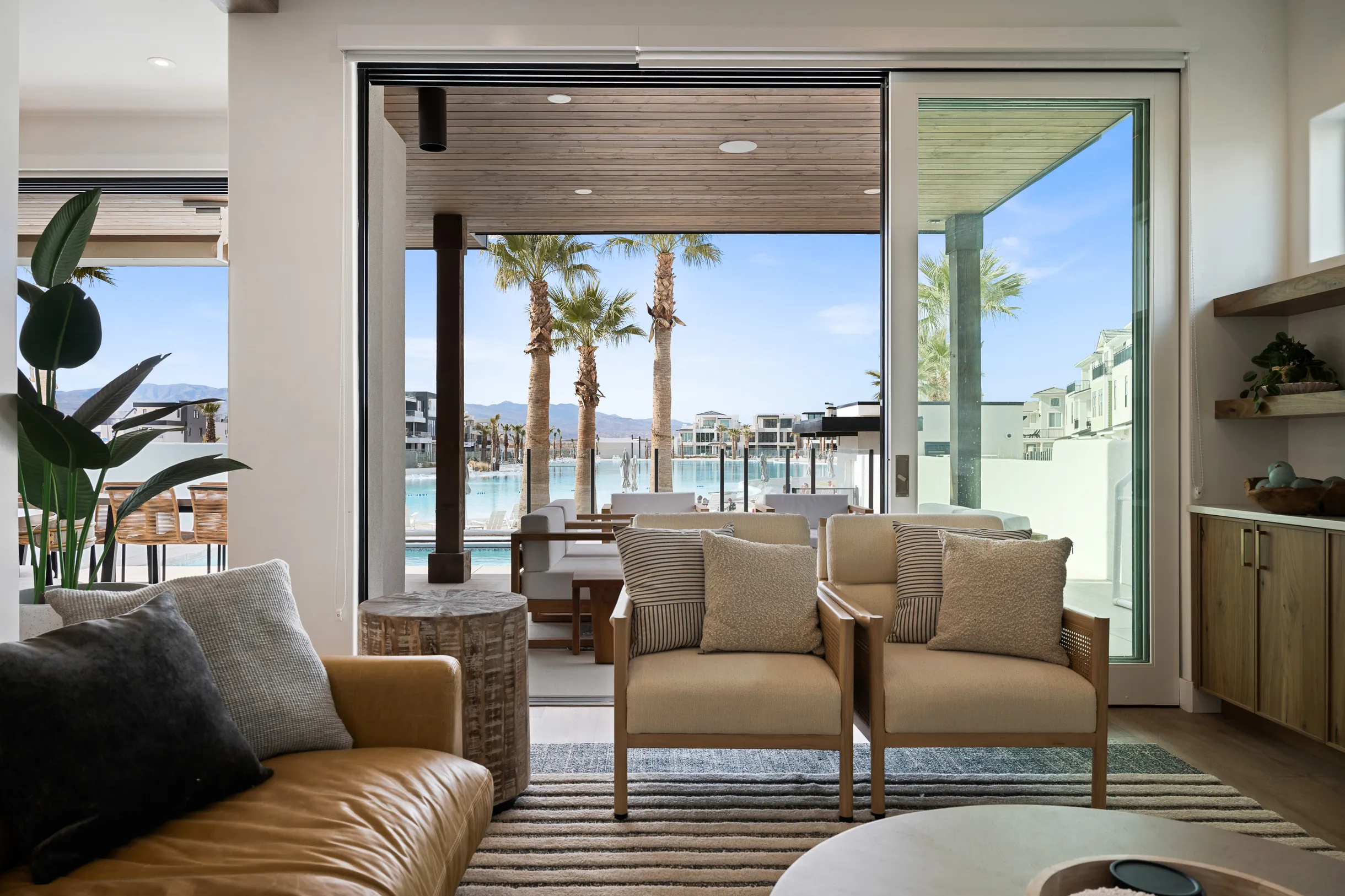 Wander St. George Glow #44