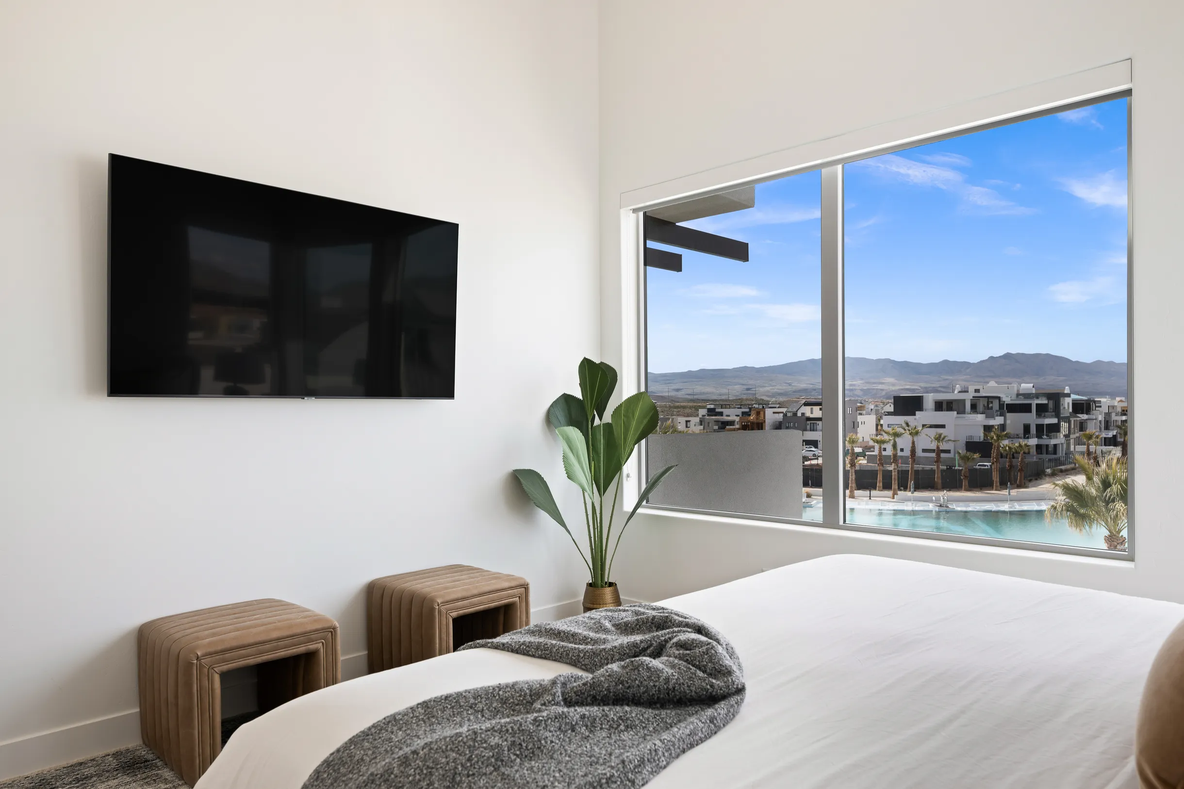 Wander St. George Glow #65