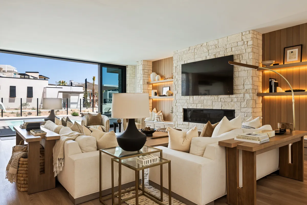 Wander St. George Sapphire