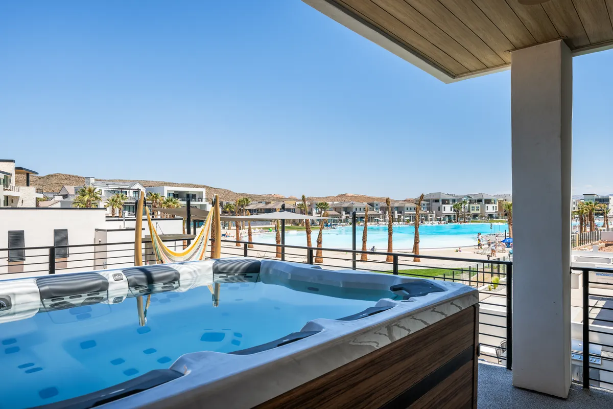 Wander St. George Sapphire