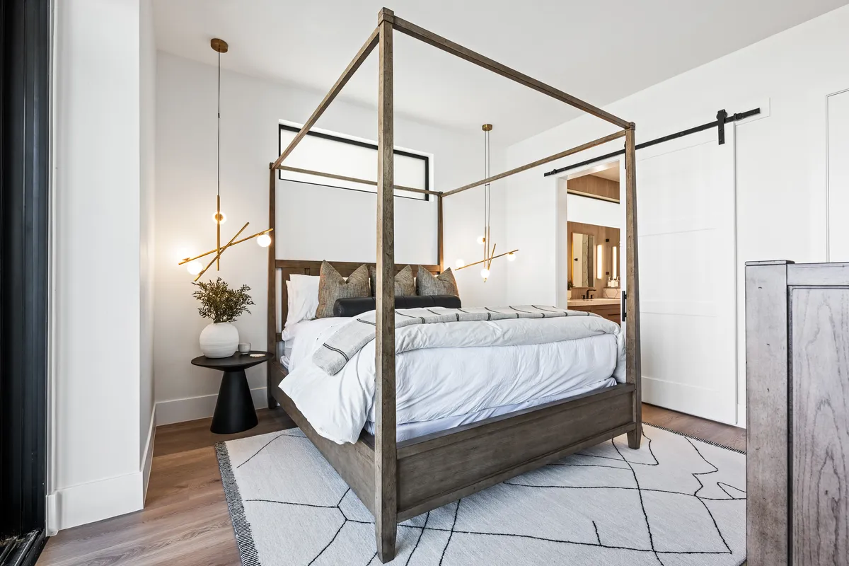 Bedroom 6 image