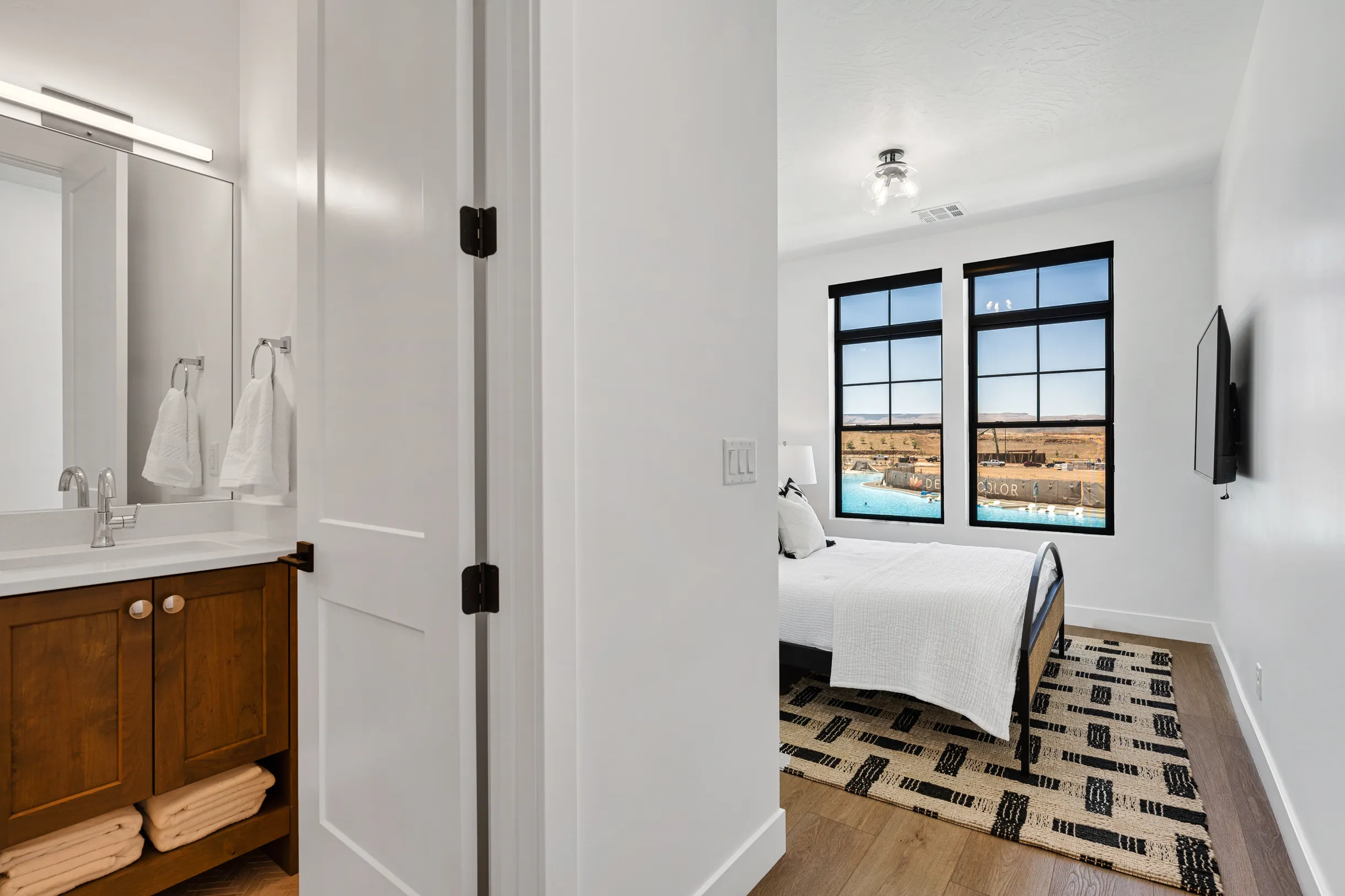 Wander St. George Sands #6