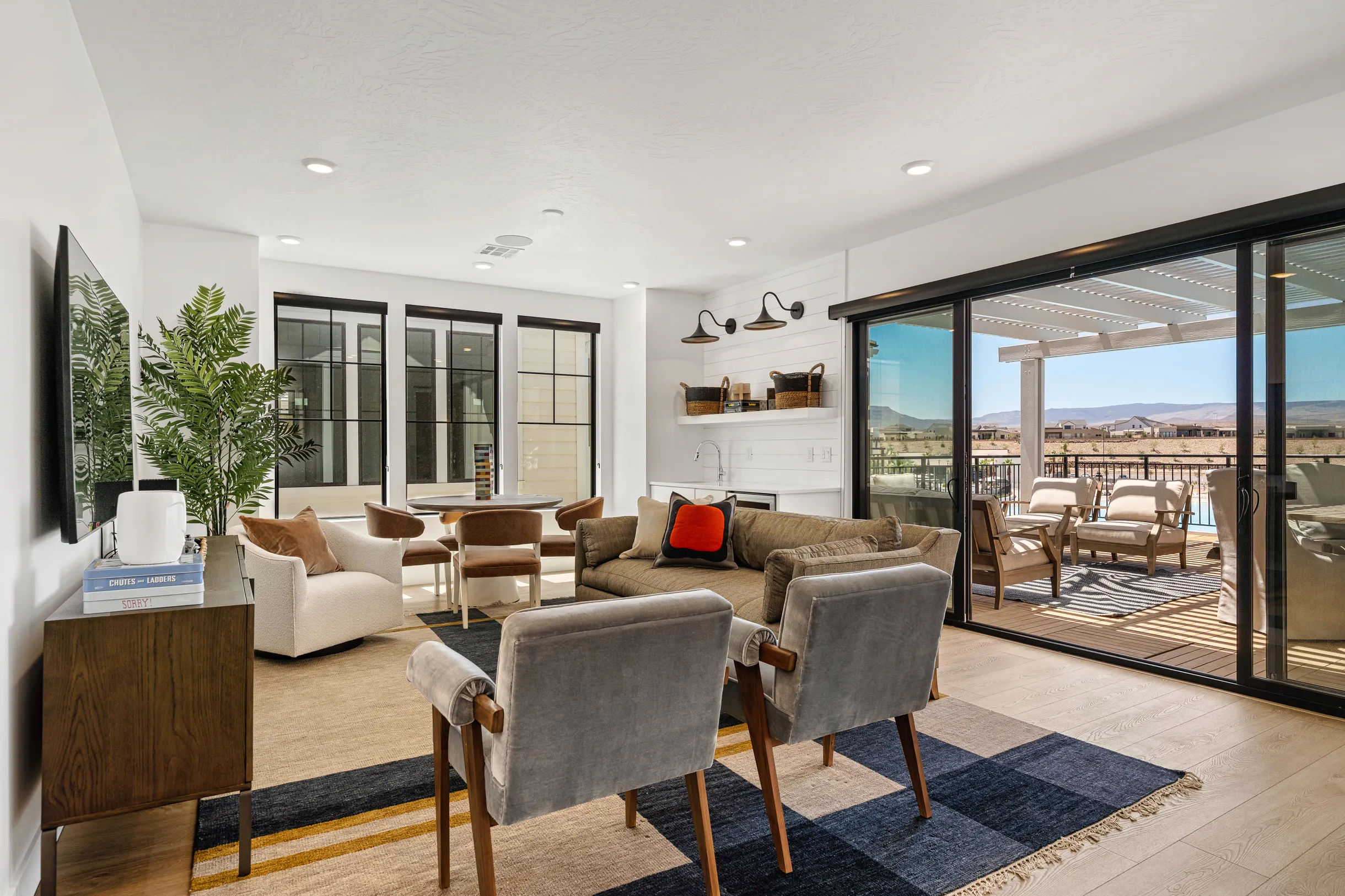 Wander St. George Sands #13