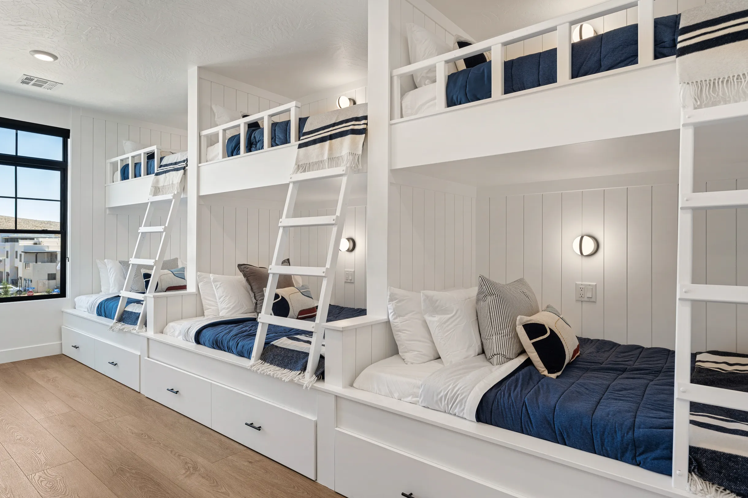 Wander St. George Sands #23