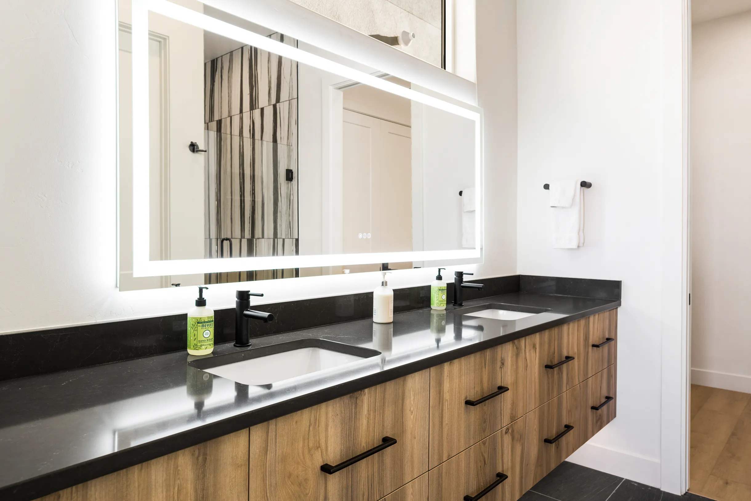 Wander St. George Vista #32