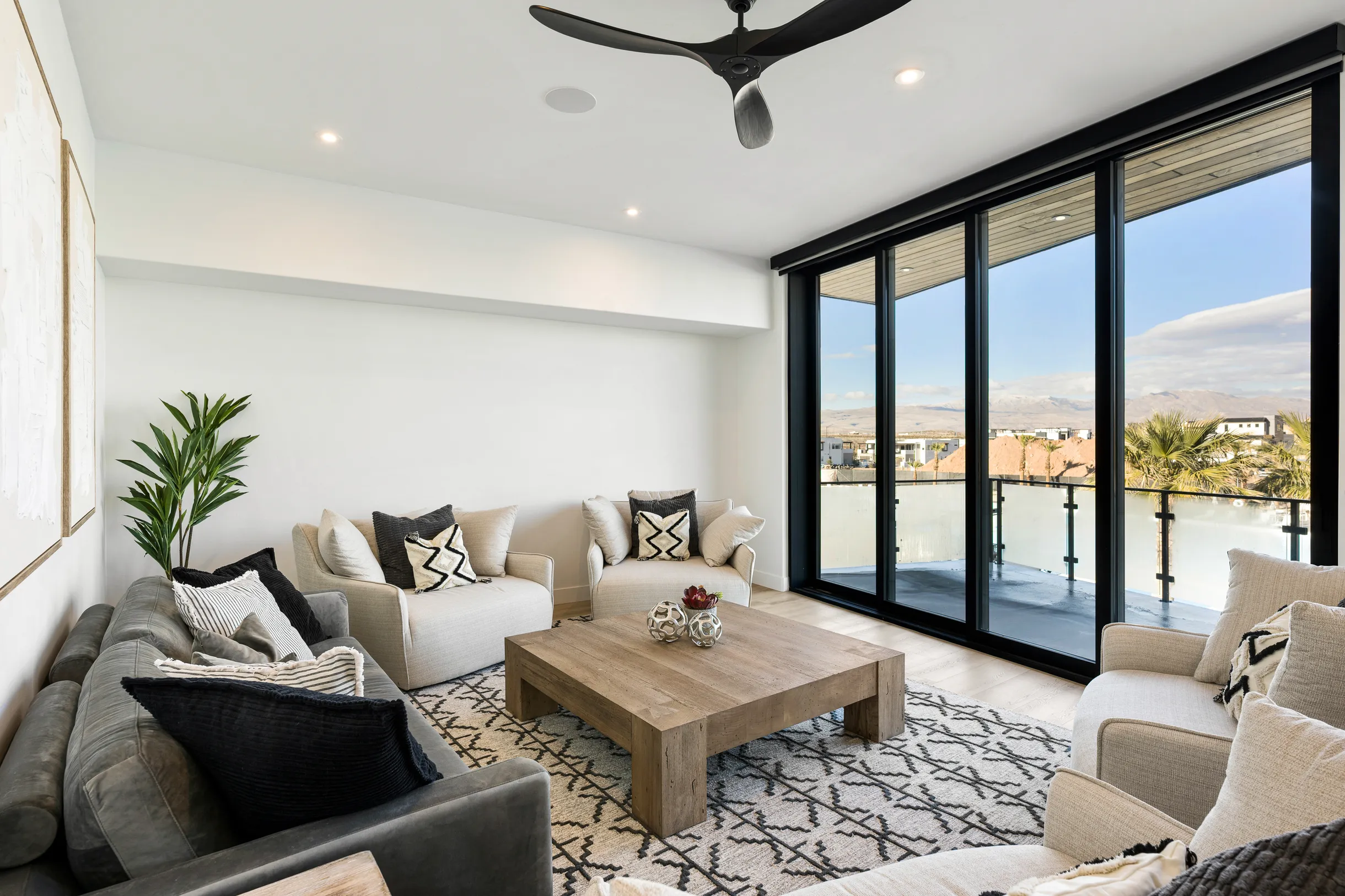 Wander St. George Vista #34