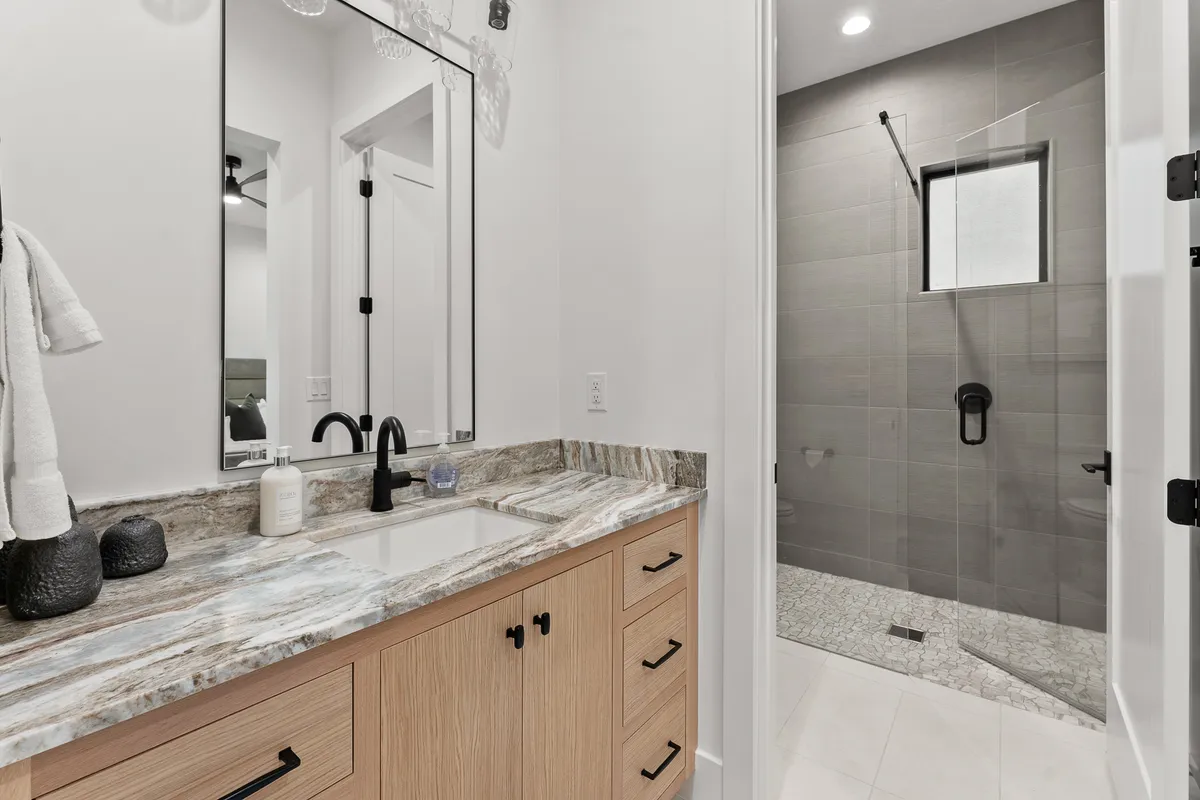 Wander St. George Bay