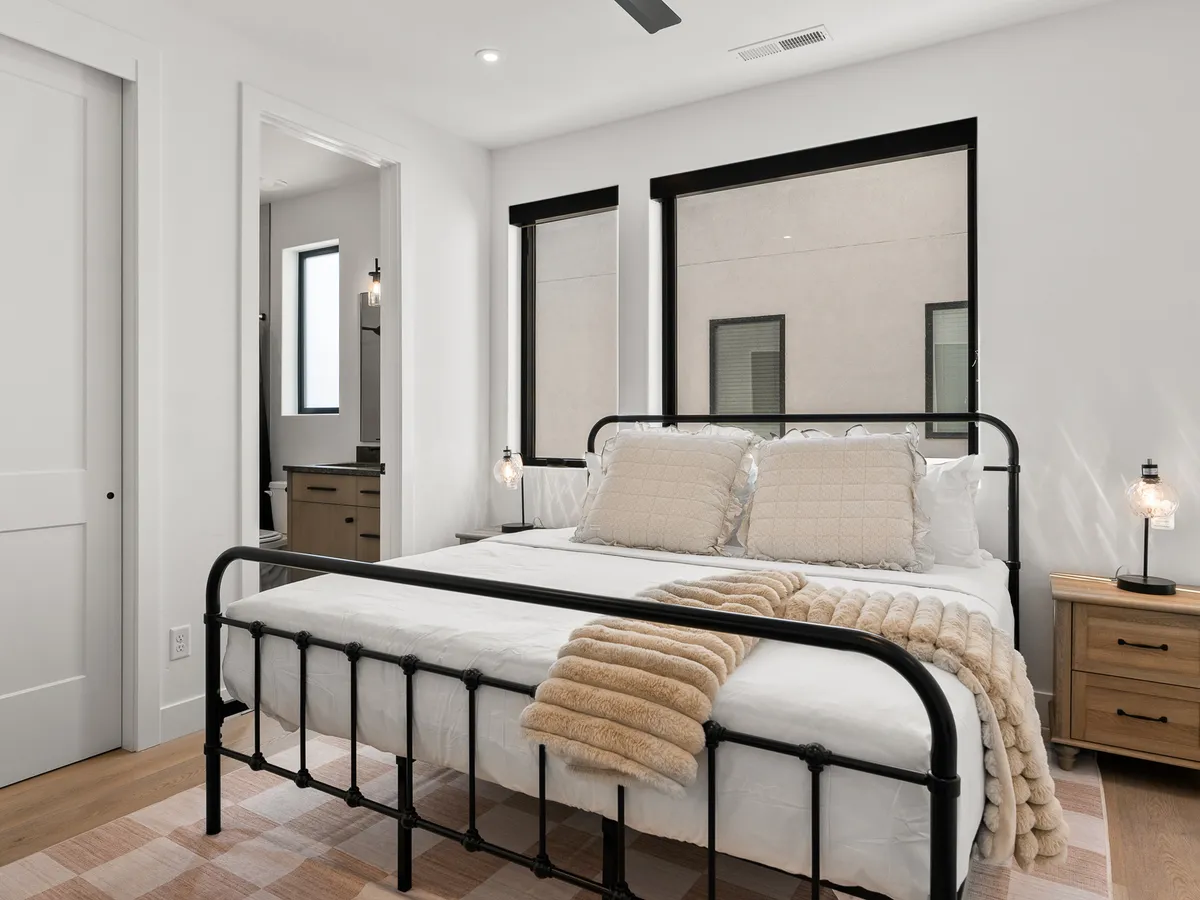 Bedroom 4 image