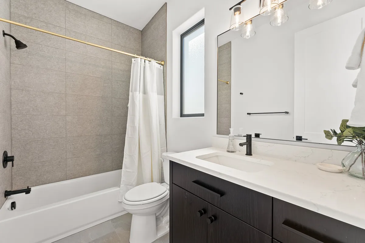 Wander St. George Serenity #17