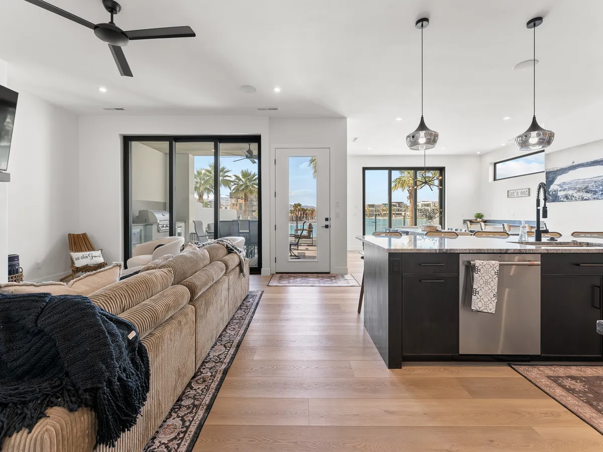 Wander St. George Serenity #53