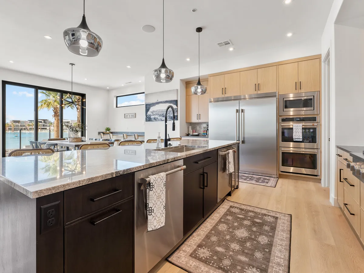 Wander St. George Serenity #39