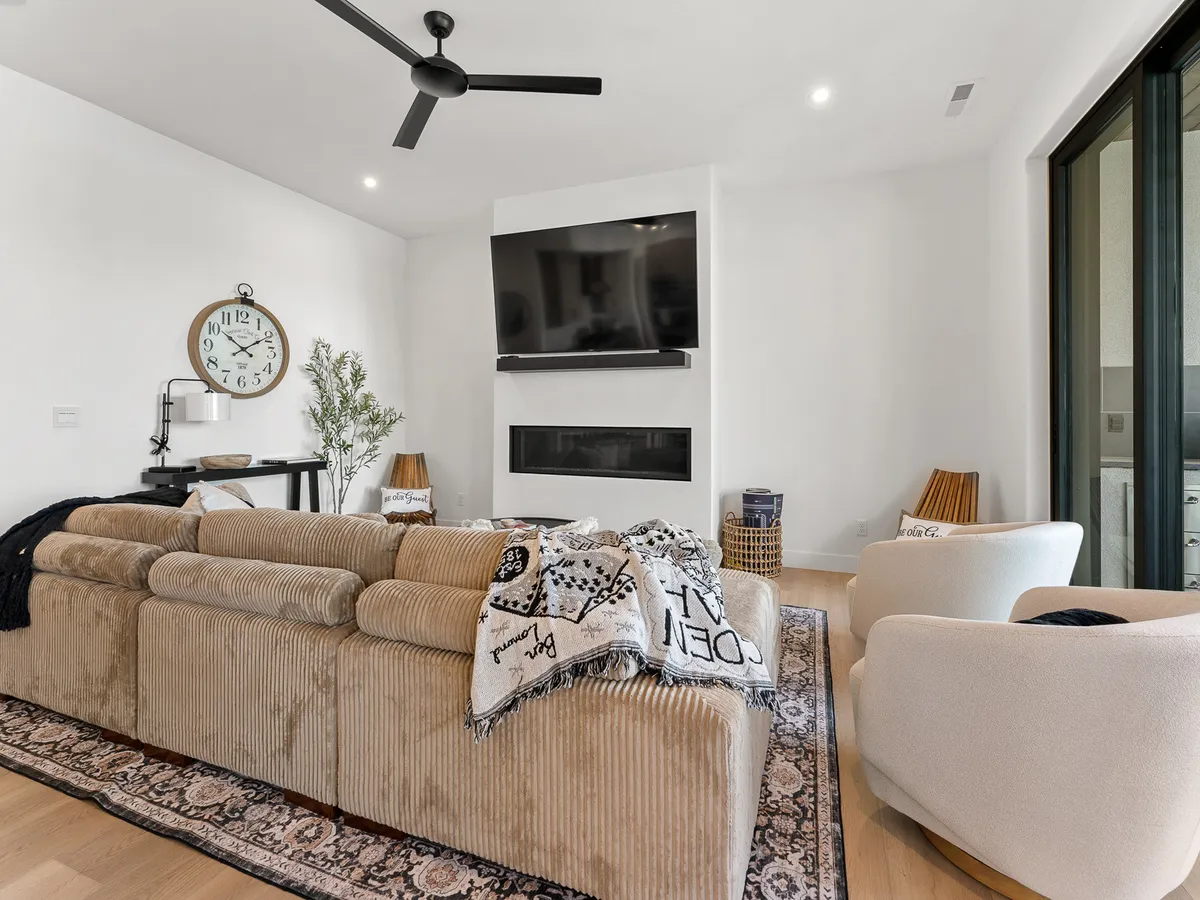 Wander St. George Serenity #24