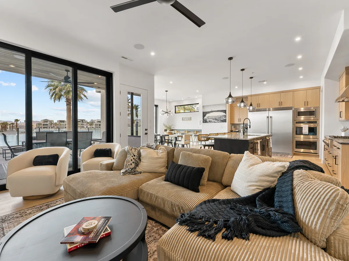 Wander St. George Serenity #40