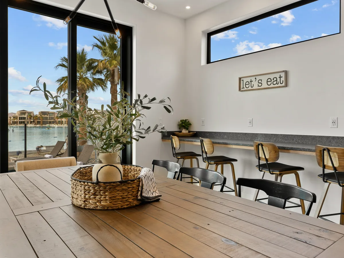 Wander St. George Serenity #41