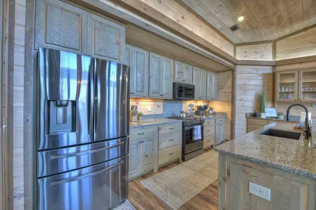 Wander Georgia Creek #8