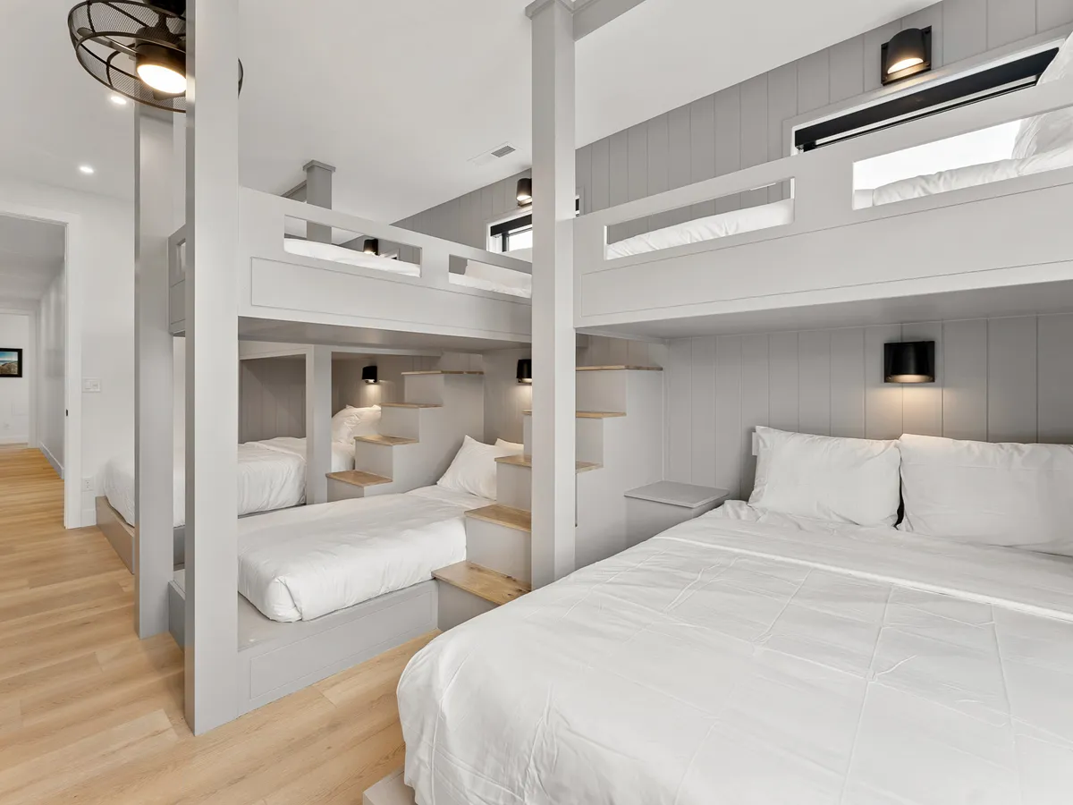 Wander St. George Serenity #46