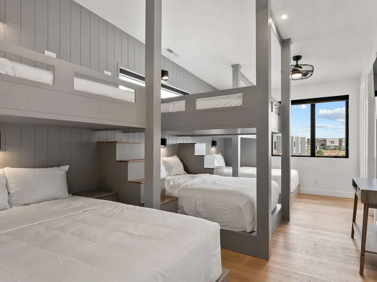 Wander St. George Serenity #47