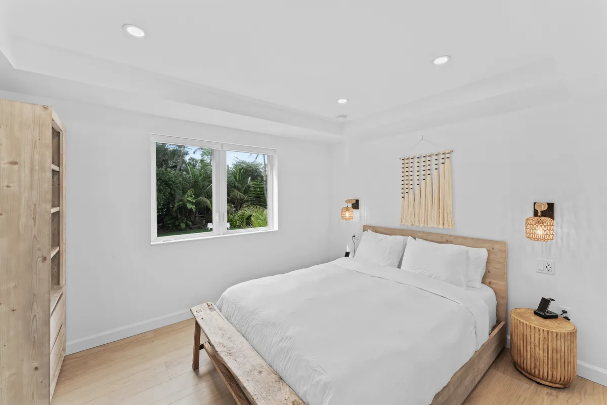Bedroom 5 image