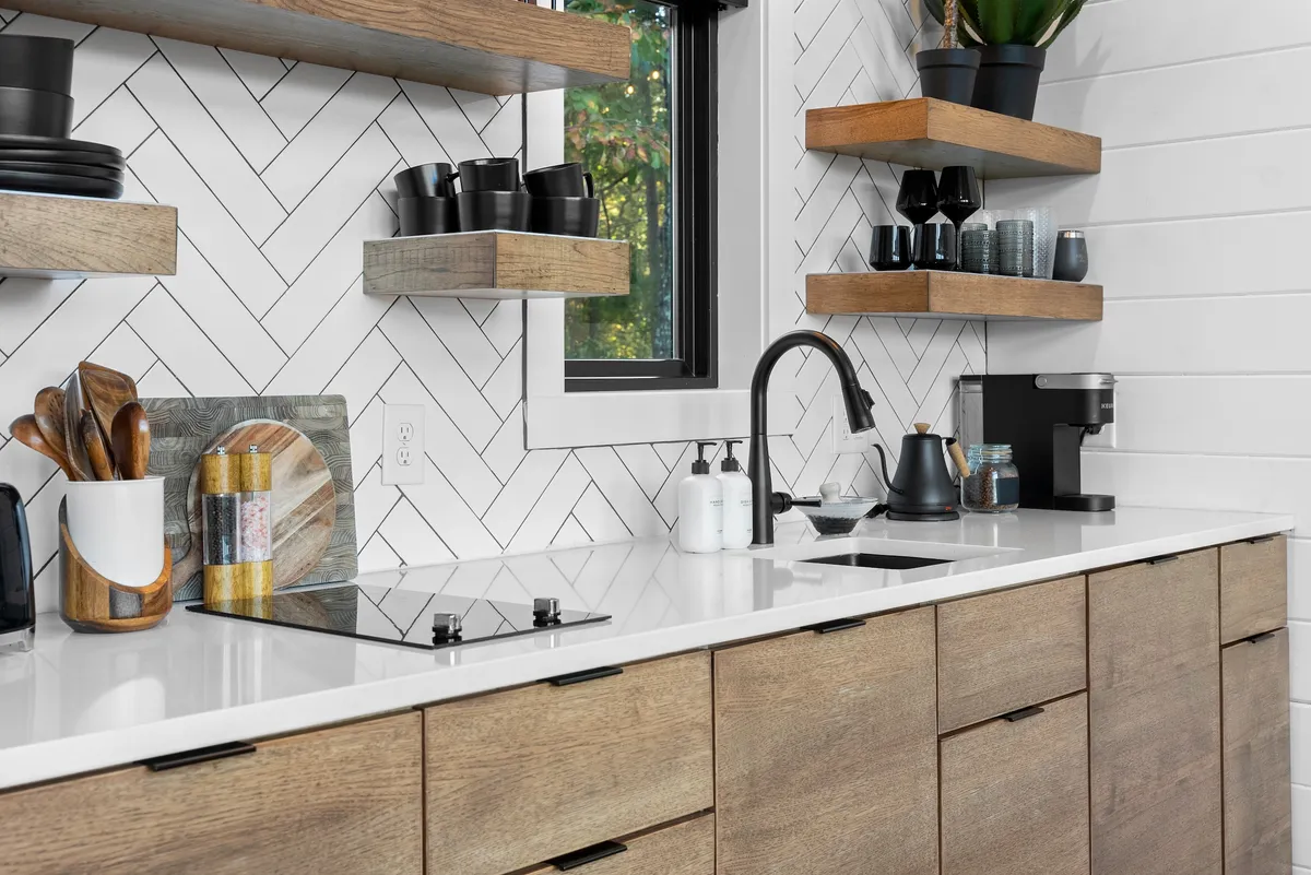 Wander Dahlonega Ash #14