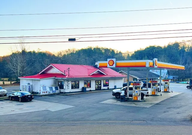 Dunn's Market & Grill